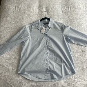Banana Republic Women’s Light Blue Button Down Shirt